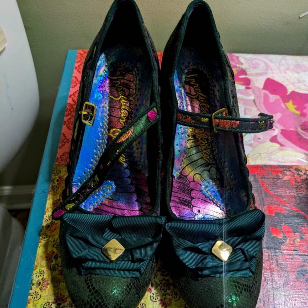 Irregular Choice green heels 43